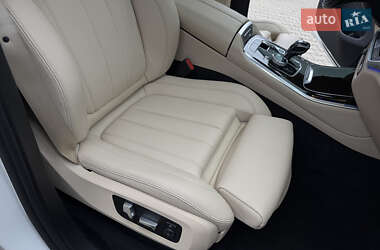 Внедорожник / Кроссовер BMW X5 2019 в 