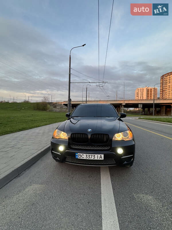 Внедорожник / Кроссовер BMW X5 2011 в Львове