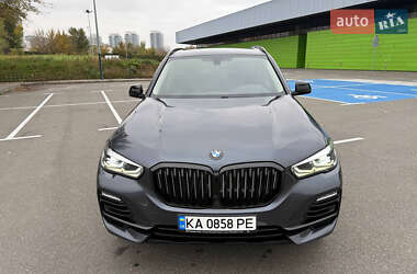 Внедорожник / Кроссовер BMW X5 2018 в 