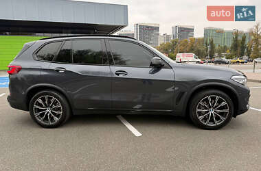 Внедорожник / Кроссовер BMW X5 2018 в 