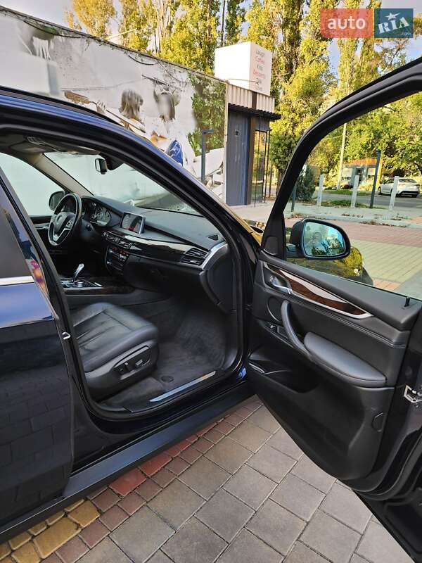 Позашляховик / Кросовер BMW X5 2015 в Одесі