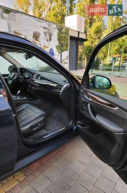 Внедорожник / Кроссовер BMW X5 2015 в 