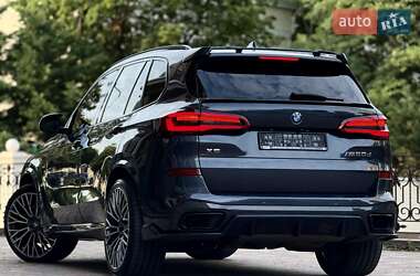 Внедорожник / Кроссовер BMW X5 2019 в 