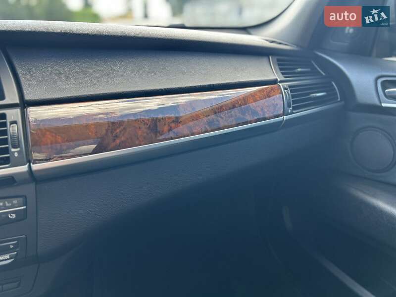 Внедорожник / Кроссовер BMW X5 2012 в Ивано-Франковске