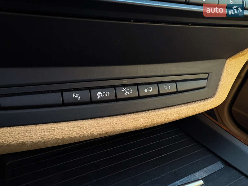 Внедорожник / Кроссовер BMW X5 2011 в Киеве