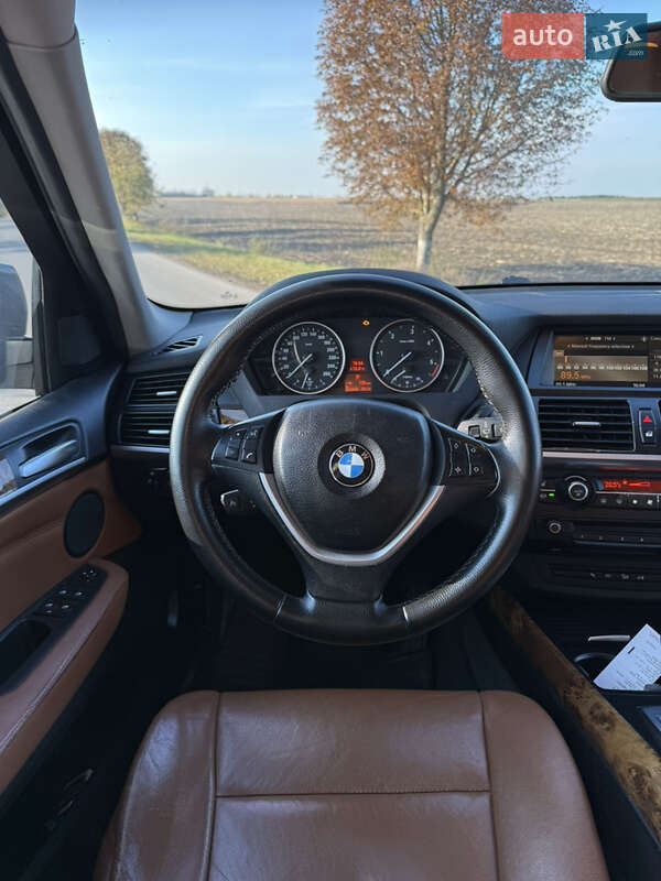 Внедорожник / Кроссовер BMW X5 2008 в Теофиполе