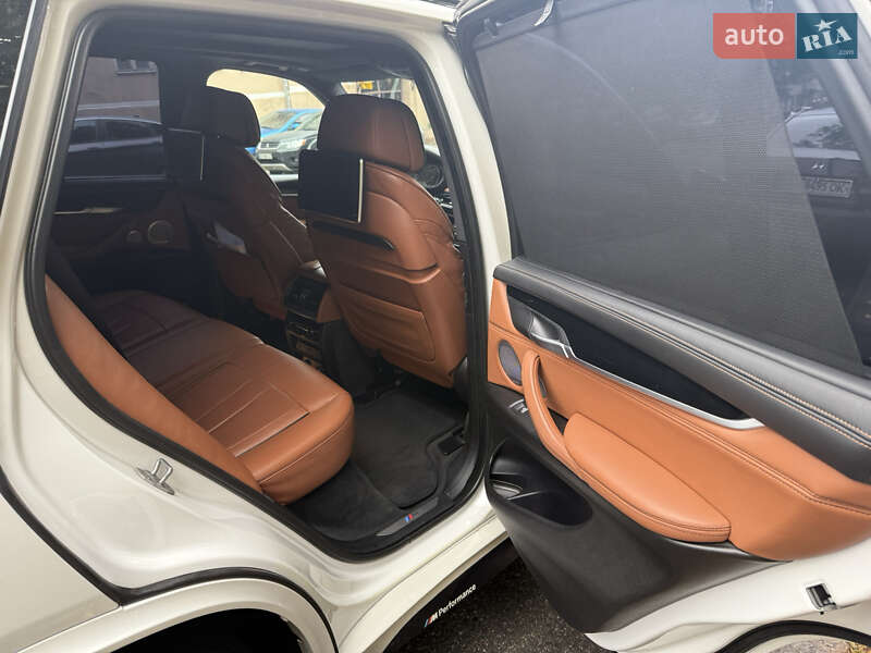 Позашляховик / Кросовер BMW X5 2015 в Одесі