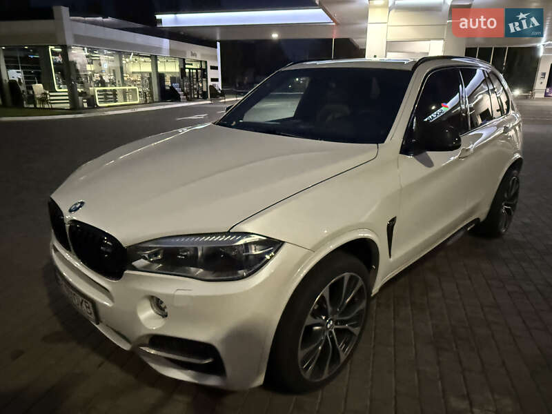 Позашляховик / Кросовер BMW X5 2015 в Одесі
