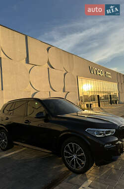 Позашляховик / Кросовер BMW X5 2019 в 