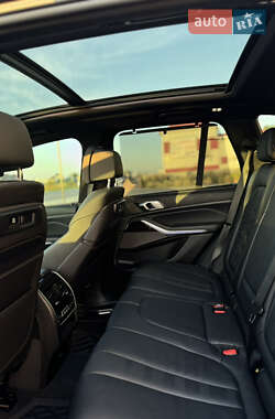 Позашляховик / Кросовер BMW X5 2019 в 