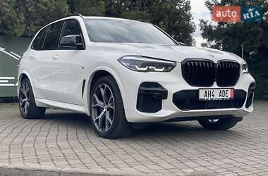 Позашляховик / Кросовер BMW X5 2022 в Чернівцях