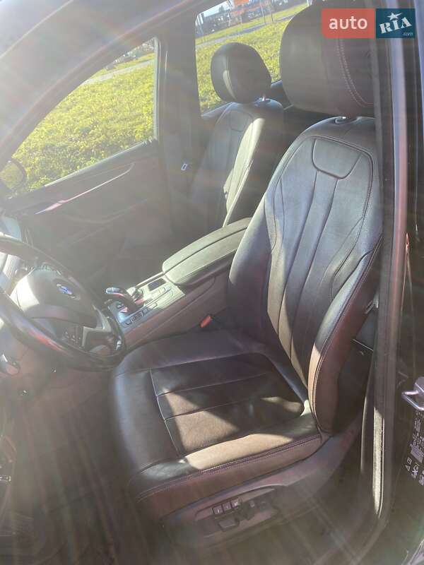 Позашляховик / Кросовер BMW X5 2016 в Львові