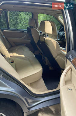 Внедорожник / Кроссовер BMW X5 2010 в 