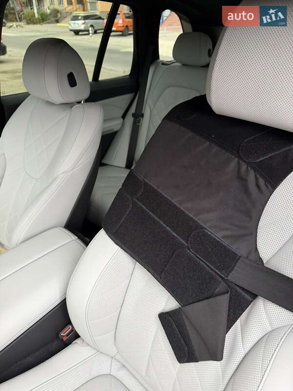 Позашляховик / Кросовер BMW X5 2024 в Дніпрі
