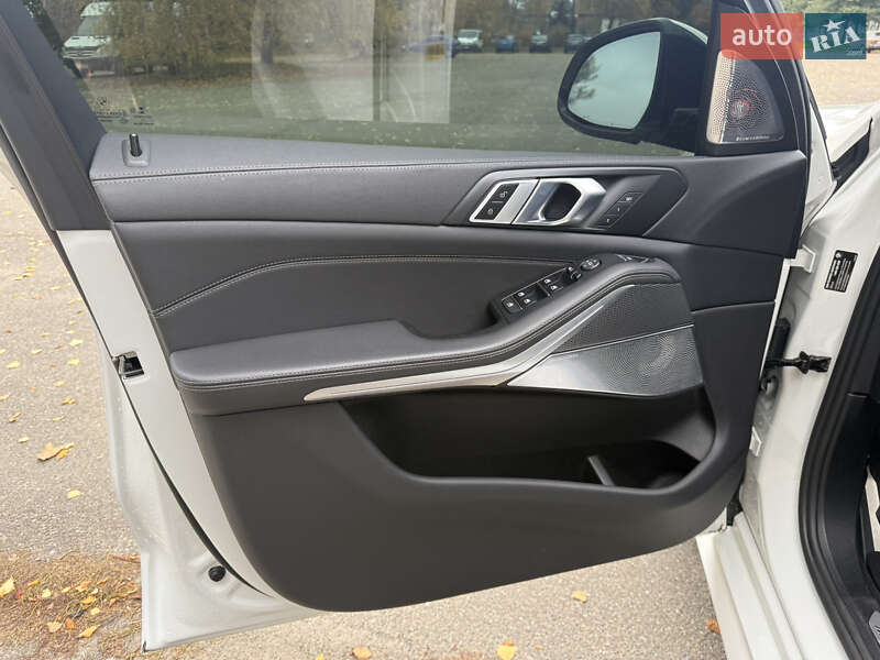 Внедорожник / Кроссовер BMW X5 2021 в Киеве