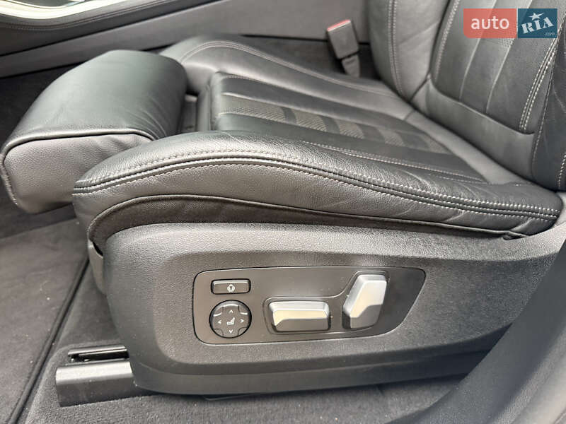 Внедорожник / Кроссовер BMW X5 2021 в Киеве