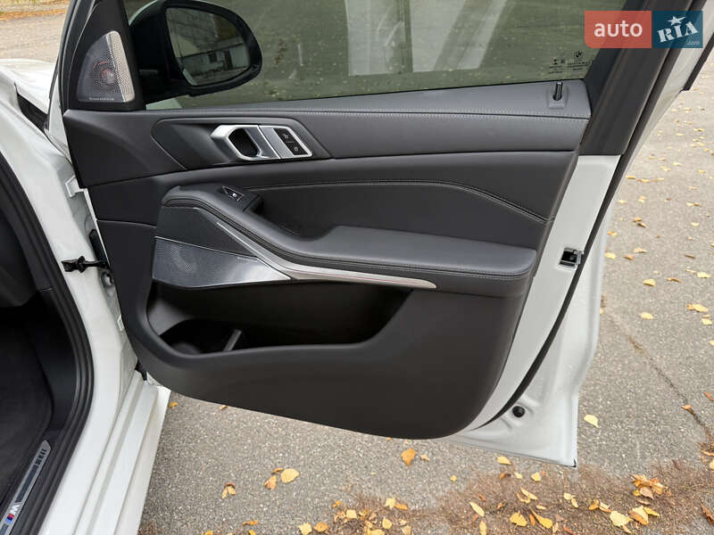 Внедорожник / Кроссовер BMW X5 2021 в Киеве