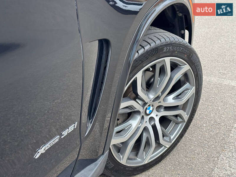 Позашляховик / Кросовер BMW X5 2015 в Луцьку