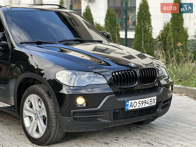 Внедорожник / Кроссовер BMW X5 2008 в Ужгороде