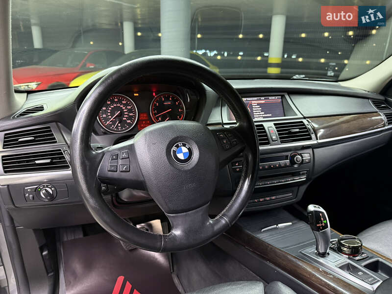 Внедорожник / Кроссовер BMW X5 2009 в Одессе