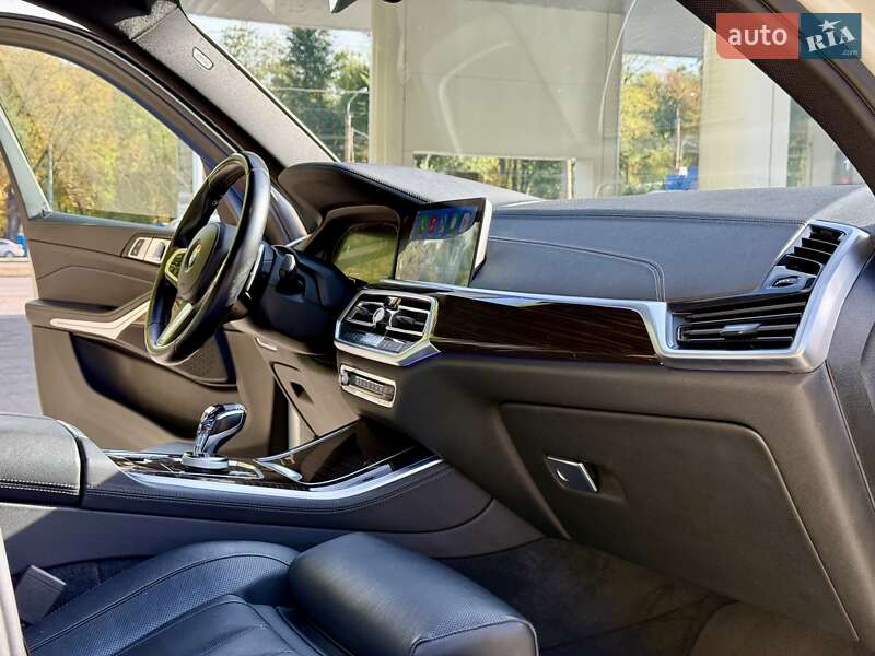 Внедорожник / Кроссовер BMW X5 2021 в Днепре