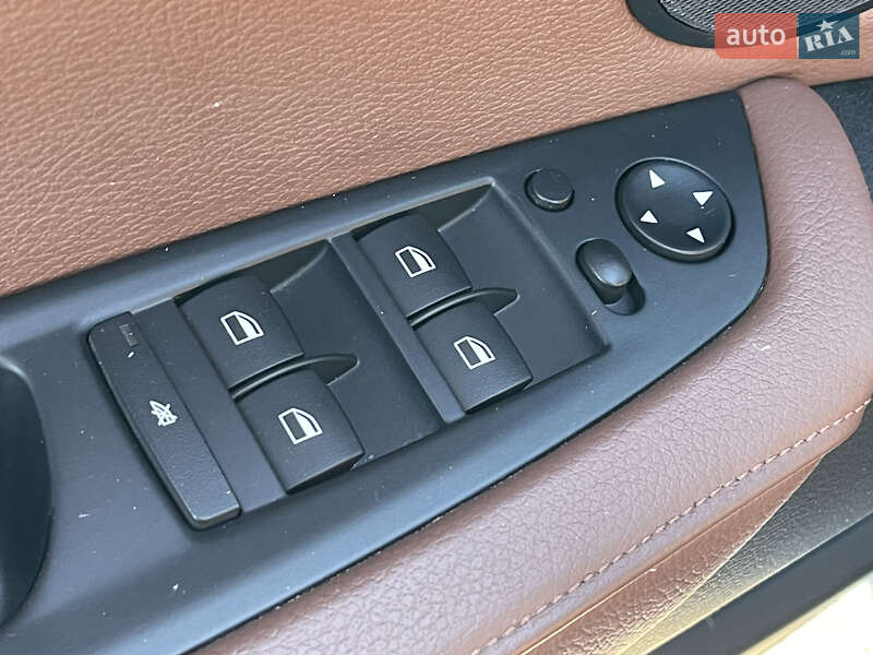 Позашляховик / Кросовер BMW X5 2012 в Рівному