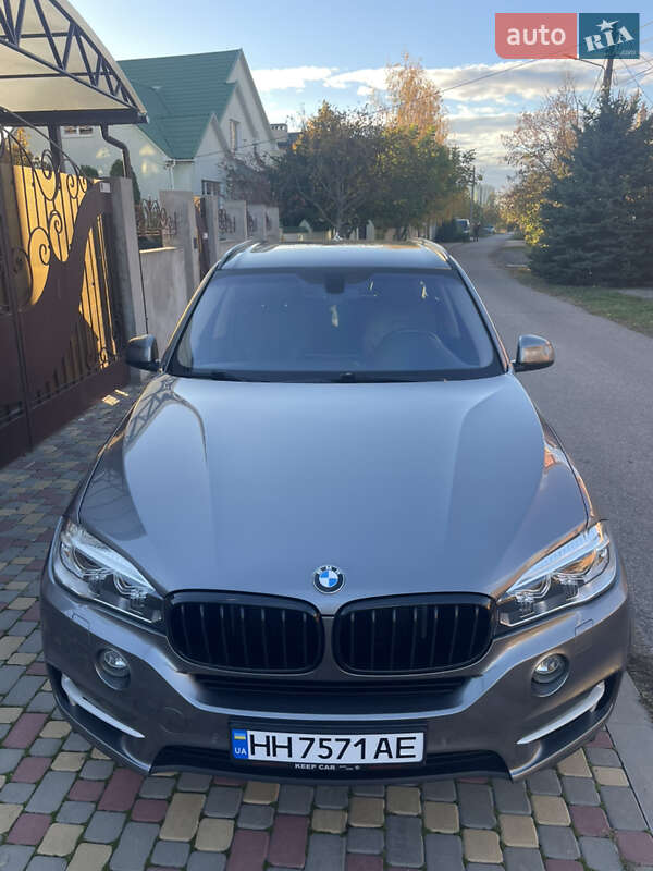 Внедорожник / Кроссовер BMW X5 2015 в Одессе