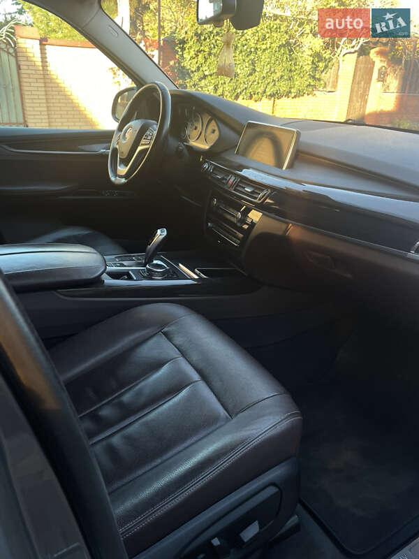 Внедорожник / Кроссовер BMW X5 2015 в Одессе