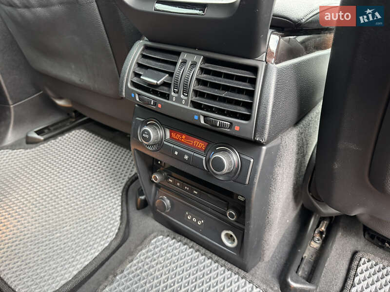 Внедорожник / Кроссовер BMW X5 2012 в Киеве