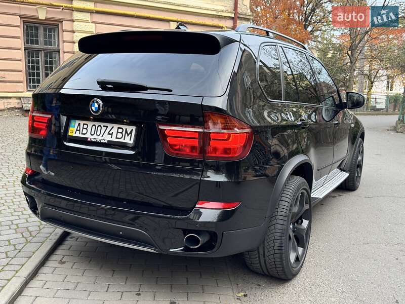 Внедорожник / Кроссовер BMW X5 2011 в Черновцах