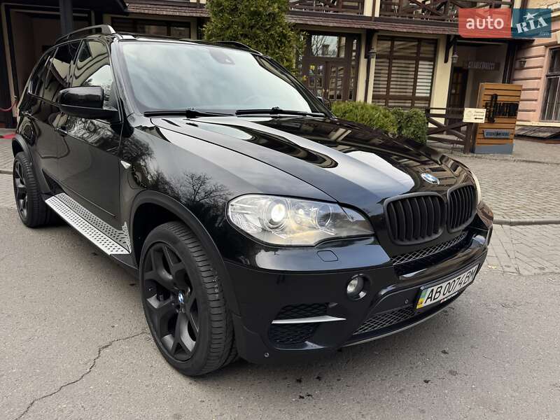 Внедорожник / Кроссовер BMW X5 2011 в Черновцах