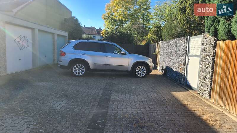Внедорожник / Кроссовер BMW X5 2013 в Киеве