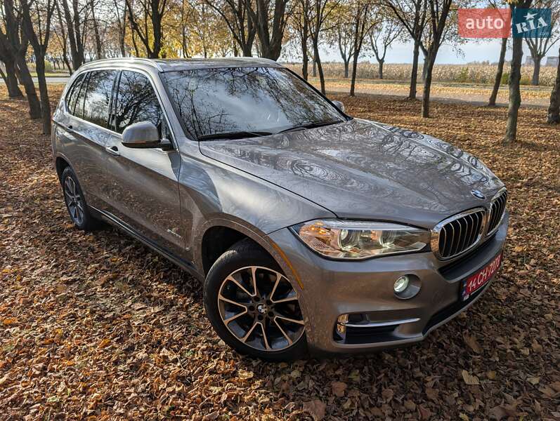 Позашляховик / Кросовер BMW X5 2017 в Луцьку