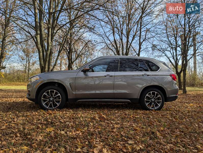Позашляховик / Кросовер BMW X5 2017 в Луцьку