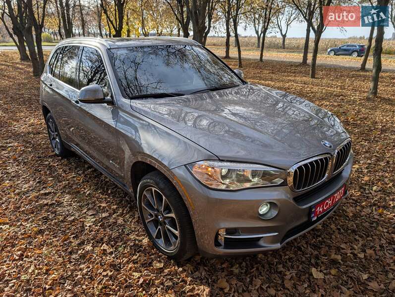 Позашляховик / Кросовер BMW X5 2017 в Луцьку