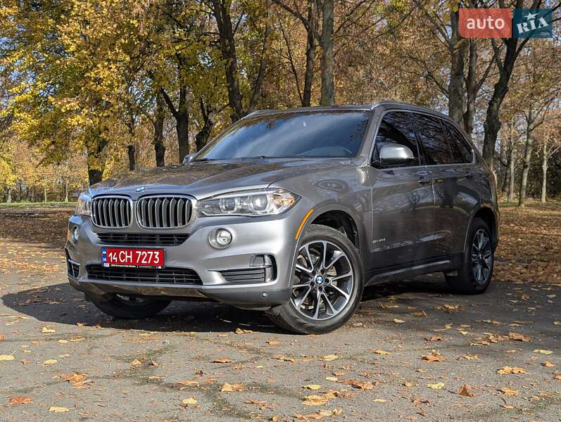 Позашляховик / Кросовер BMW X5 2017 в Луцьку