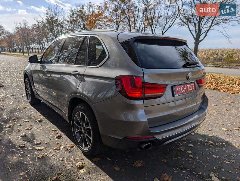 Позашляховик / Кросовер BMW X5 2017 в Луцьку