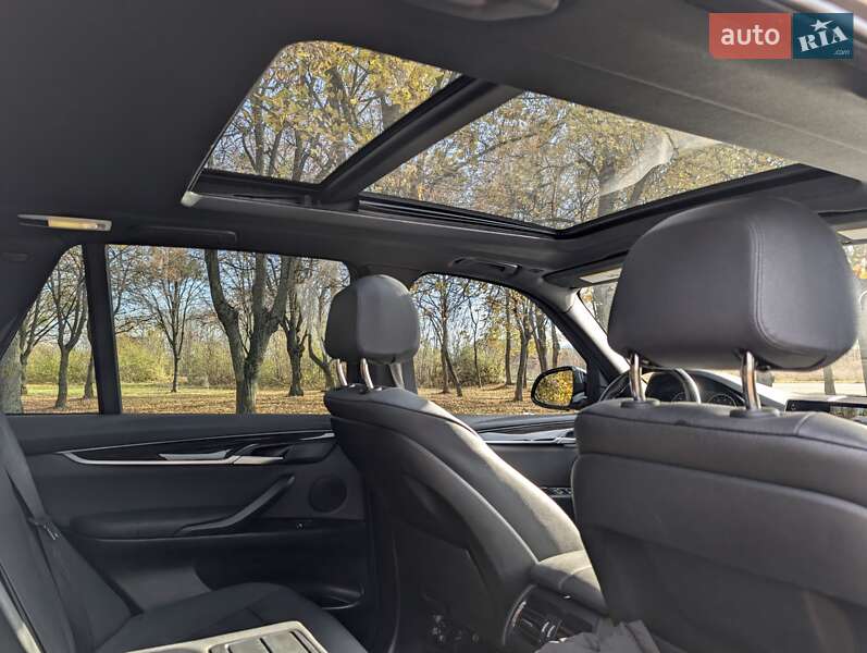 Позашляховик / Кросовер BMW X5 2017 в Луцьку