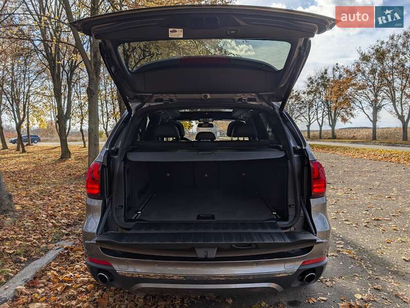 Позашляховик / Кросовер BMW X5 2017 в Луцьку