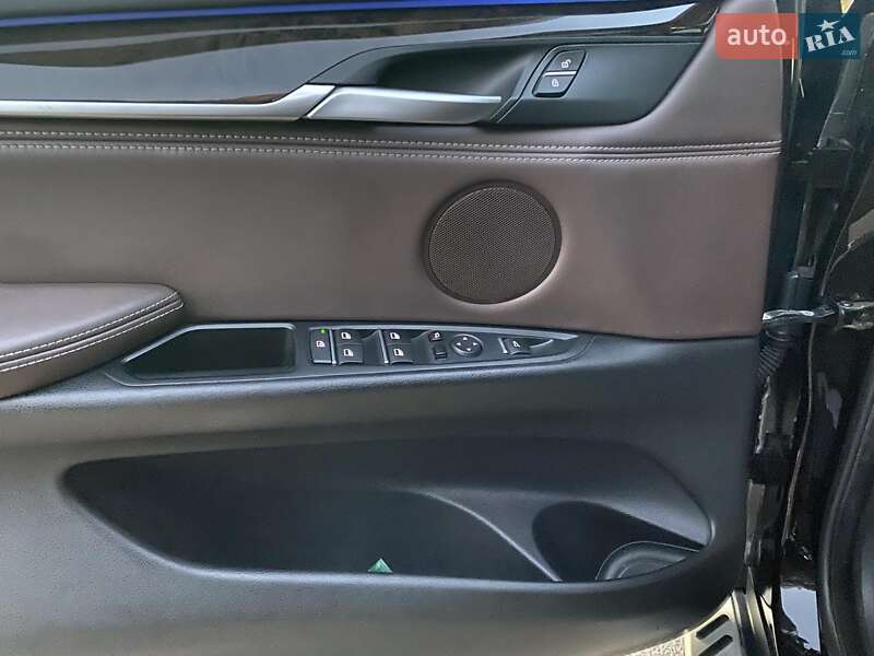 Внедорожник / Кроссовер BMW X5 2015 в Одессе