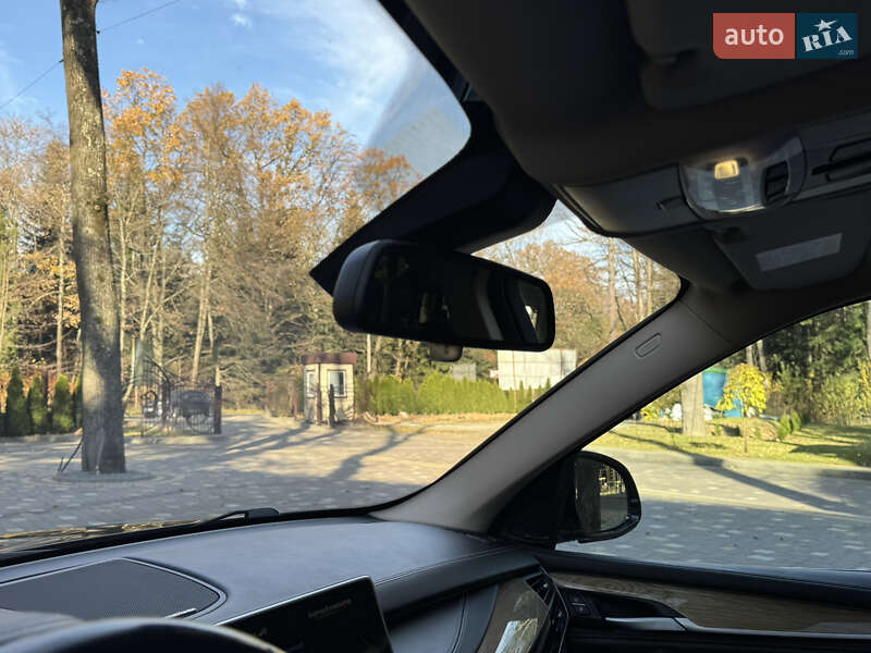 Внедорожник / Кроссовер BMW X5 2015 в Дрогобыче