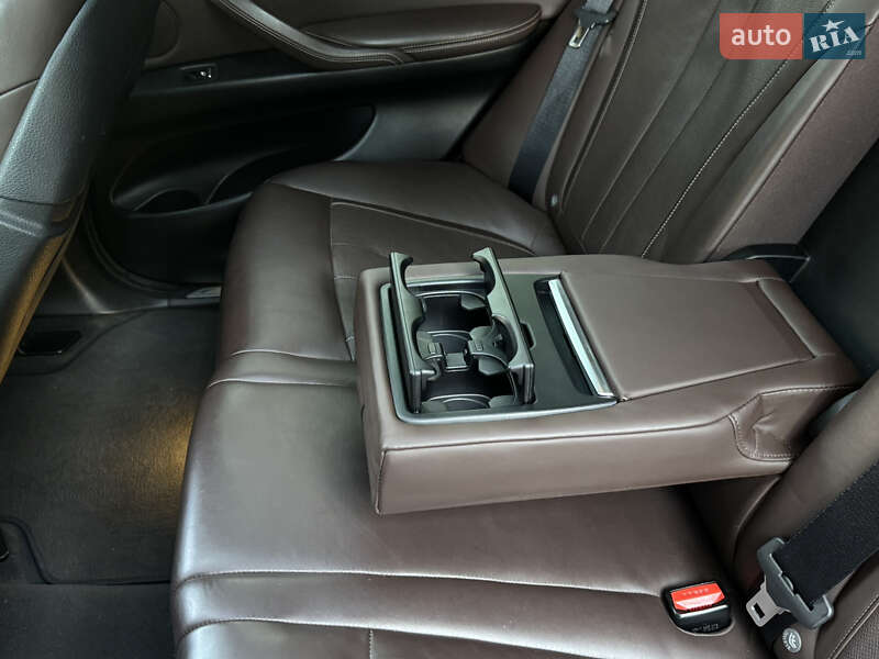 Внедорожник / Кроссовер BMW X5 2015 в Дрогобыче