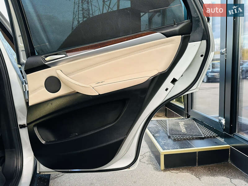 Позашляховик / Кросовер BMW X5 2013 в Харкові