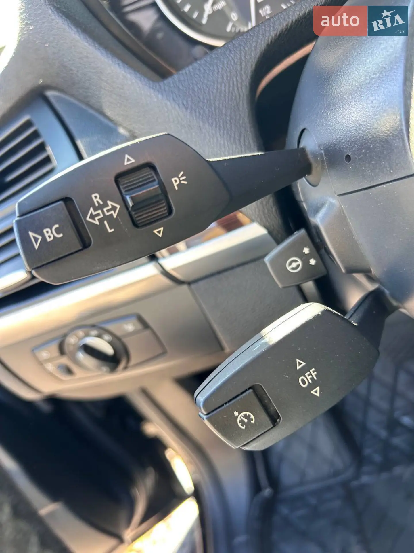 2011 BMW X5 - мініатюра 23