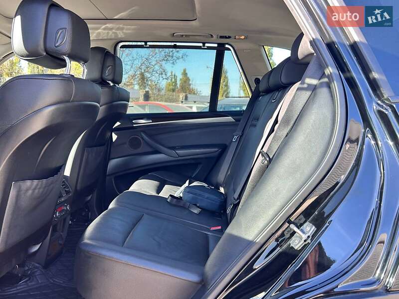 Внедорожник / Кроссовер BMW X5 2011 в Одессе