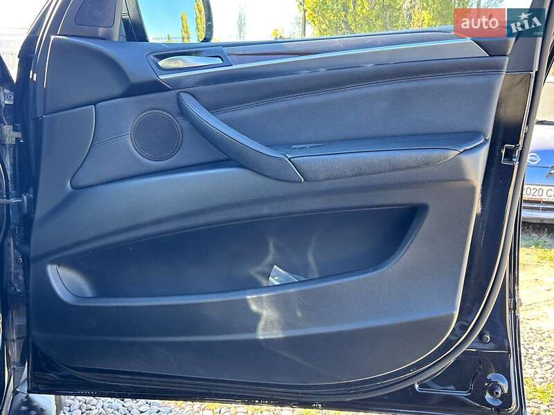 Внедорожник / Кроссовер BMW X5 2011 в Одессе