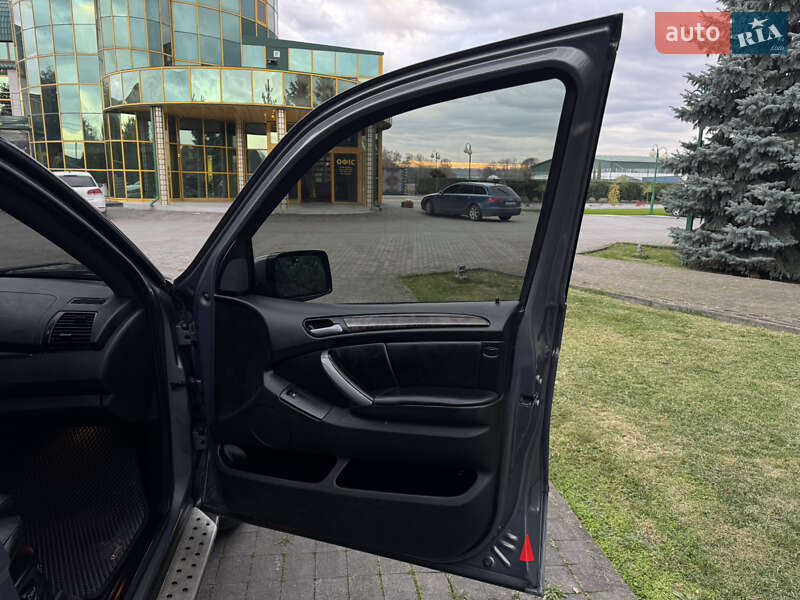 Позашляховик / Кросовер BMW X5 2005 в Чернівцях