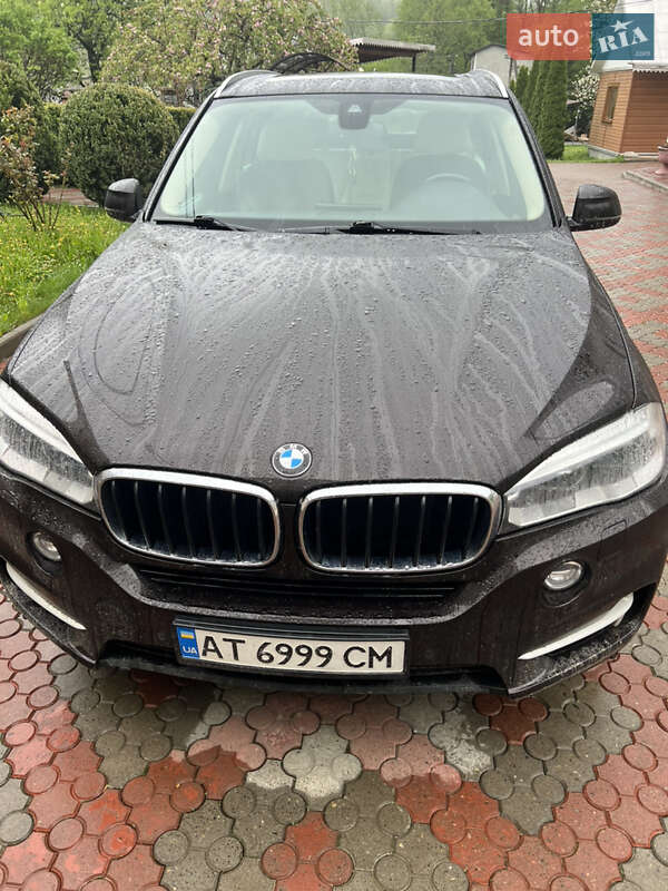 Внедорожник / Кроссовер BMW X5 2015 в Косове