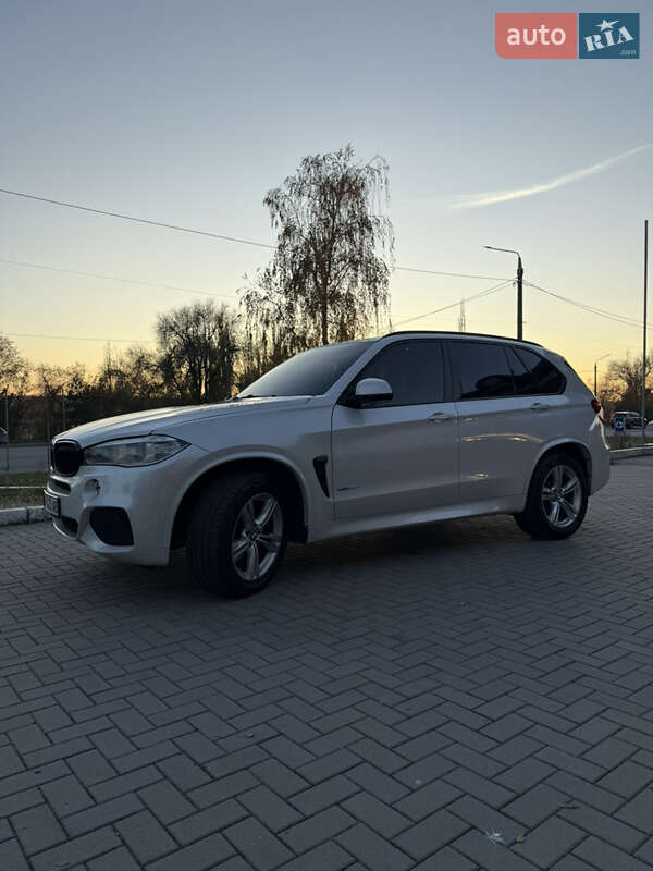Внедорожник / Кроссовер BMW X5 2016 в Запорожье