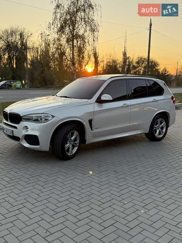 Внедорожник / Кроссовер BMW X5 2016 в Запорожье